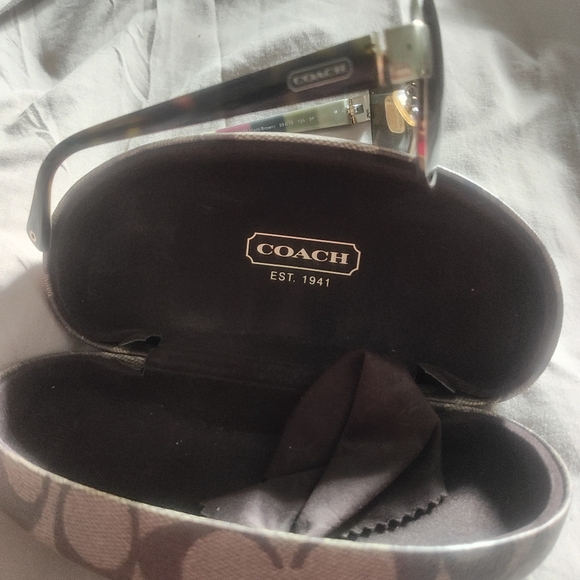 Coach sunglasses - Picture 1 of 3